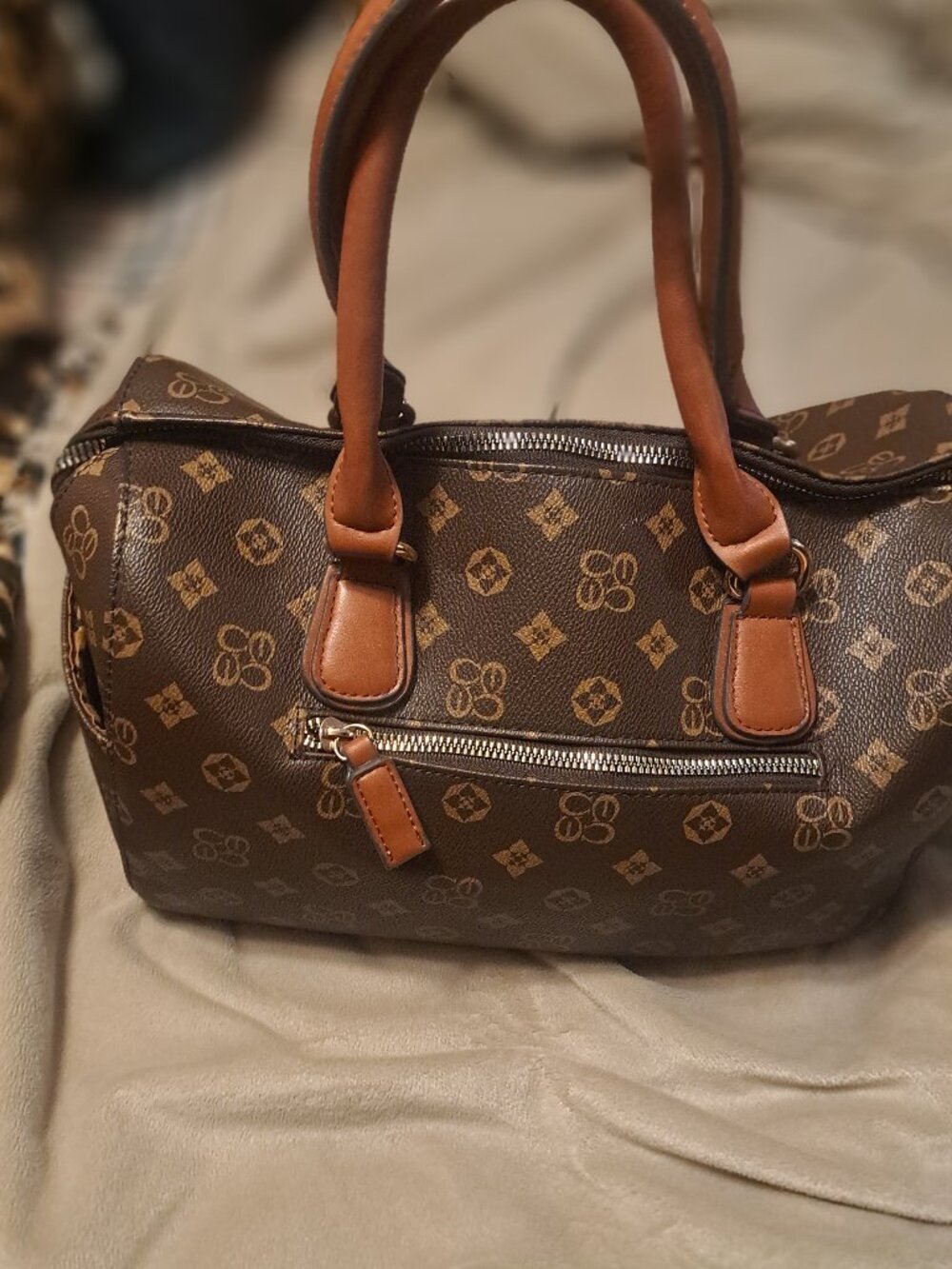 Unbranded handbag